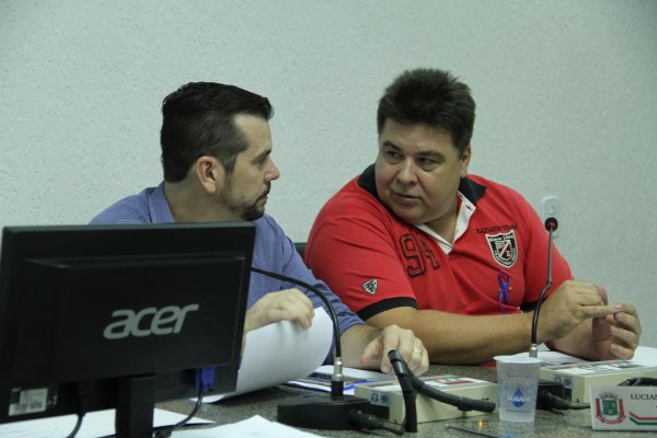 Repudio a discriminação racial...
