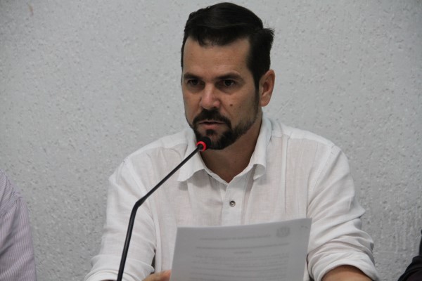 Prof. Luciano...