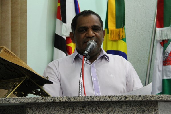 J. Ramiro, autor da moção